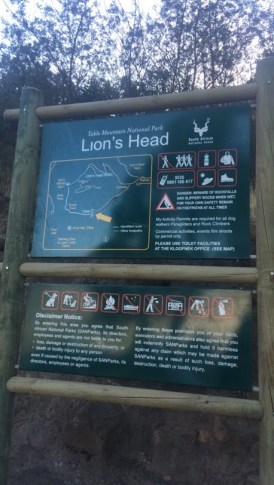 lions head trail sign